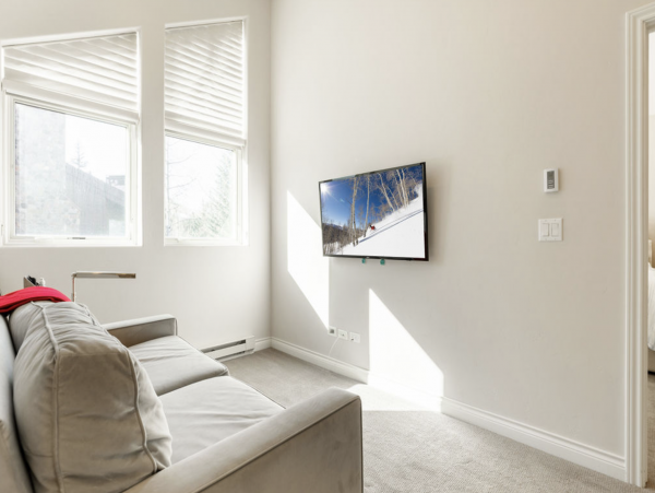 Golden Peak Ski in Ski Out Townhome